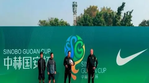 斯洛特坦言：防守交流远超进攻，今夏展望或许过于乐观，揭秘新赛季备战真相！